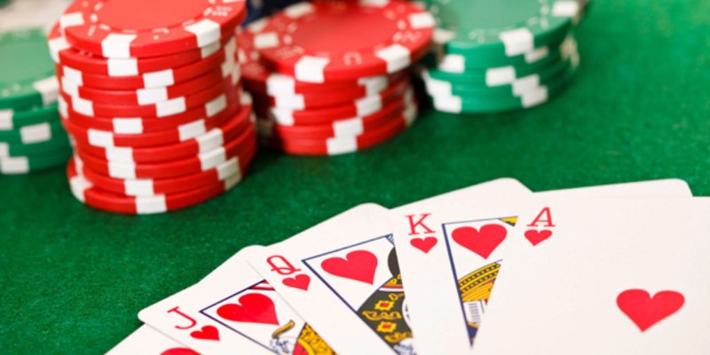 cach-choi-bai-poker-betvisa